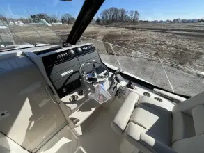 Thumbnail von Boston Whaler 325 Conquest