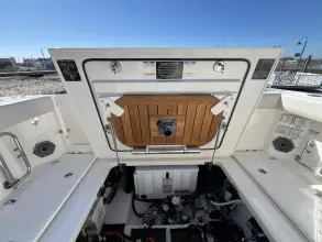 Thumbnail von Boston Whaler 325 Conquest
