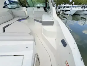Thumbnail von Sea Ray 320 Sundancer Outboard