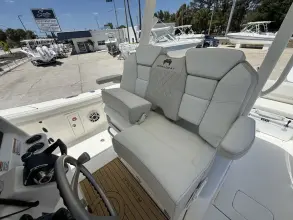 Thumbnail von World Cat 325 CC