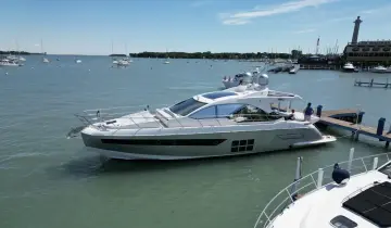 Thumbnail von Azimut S6