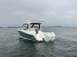 Thumbnail von Boston Whaler 325 Conquest