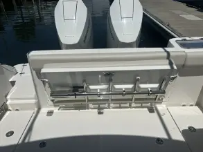 Thumbnail von Boston Whaler 325 Conquest