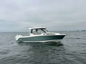 Thumbnail von Boston Whaler 325 Conquest