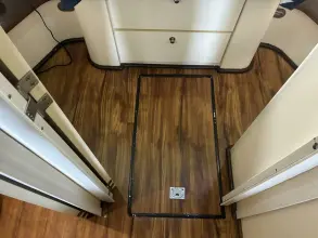 Thumbnail von Carver 455 Aft Cabin Motor Yacht Knot Sure