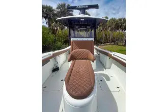 Thumbnail von Yellowfin 36 Offshore Hookers Wanted