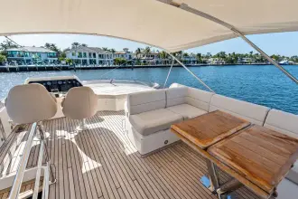 Thumbnail von Sunseeker 68 Sport Yacht