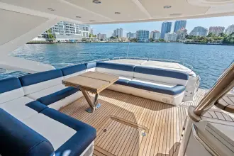 Thumbnail von Sunseeker 68 Sport Yacht