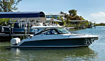 Thumbnail von Tiara Yachts 34LX