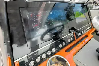 Thumbnail von Tiara Yachts 34LX