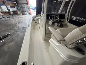 Thumbnail von Boston Whaler 250 Dauntless
