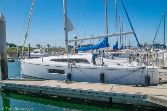Beneteau Oceanis 30.1 Skylight