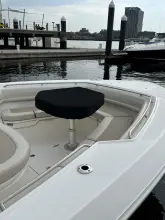 Thumbnail von Boston Whaler 380 Outrage