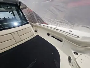 Thumbnail von Boston Whaler 380 Outrage