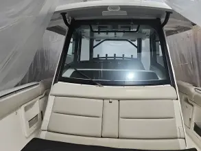 Thumbnail von Boston Whaler 380 Outrage