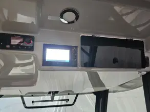 Thumbnail von Boston Whaler 380 Outrage