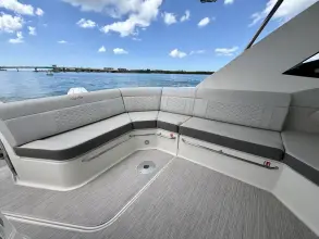 Thumbnail von Sea Ray 320 Sundancer Outboard
