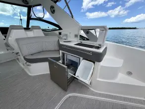 Thumbnail von Sea Ray 320 Sundancer Outboard