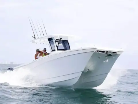 World Cat 280CC-X