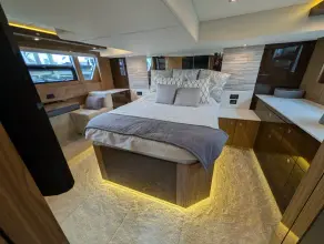 Thumbnail von Cruisers Yachts 54 Cantius