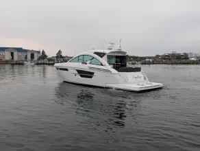 Thumbnail von Cruisers Yachts 54 Cantius