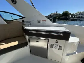 Thumbnail von Sea Ray 320 Sundancer Outboard