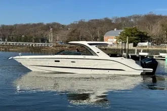 Sea Ray SLX 310 Outboard
