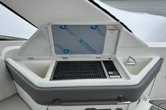 Thumbnail von Sea Ray SLX 310 Outboard