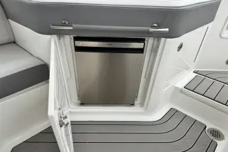 Thumbnail von Sea Ray SLX 310 Outboard