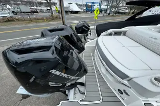 Thumbnail von Sea Ray SLX 310 Outboard