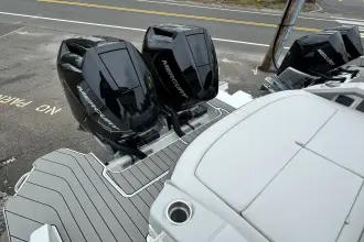 Thumbnail von Sea Ray SLX 310 Outboard