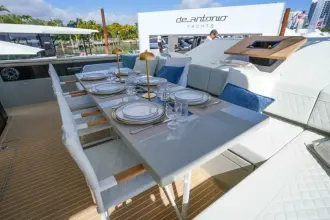 Thumbnail von De Antonio Yachts D60