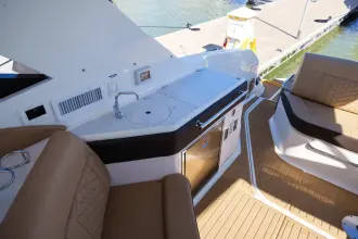 Thumbnail von Sea Ray 320 Sundancer