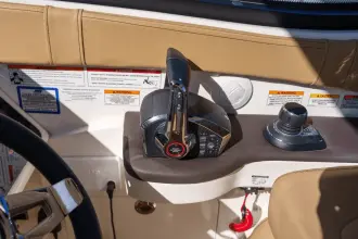 Thumbnail von Sea Ray 320 Sundancer