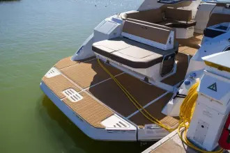 Thumbnail von Sea Ray 320 Sundancer