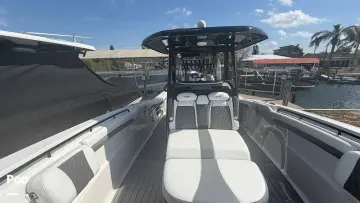 Thumbnail von Tidewater Boats 320 CC Adventure