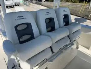 Thumbnail von Cobia 350 Center Console
