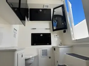 Thumbnail von Cobia 350 Center Console
