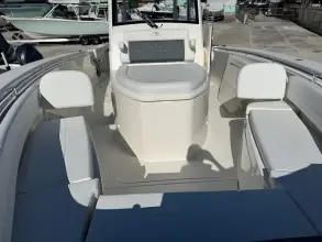 Thumbnail von Cobia 350 Center Console