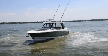 Thumbnail von Boston Whaler 350 Realm