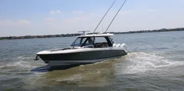 Thumbnail von Boston Whaler 350 Realm