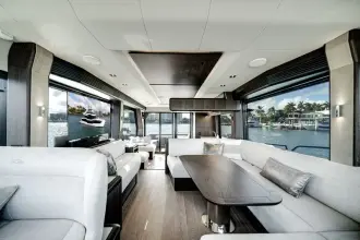 Thumbnail von Galeon 560 FLY