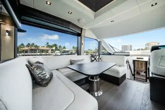 Thumbnail von Galeon 560 FLY