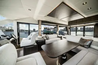 Thumbnail von Galeon 560 FLY