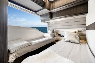 Thumbnail von Galeon 560 FLY