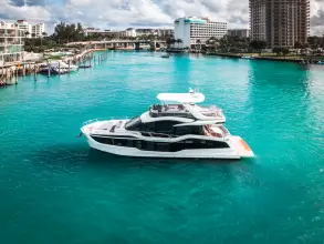 Thumbnail von Galeon 560 FLY