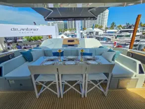 Thumbnail von De Antonio Yachts D60