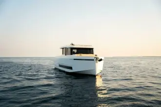 Thumbnail von De Antonio Yachts D60