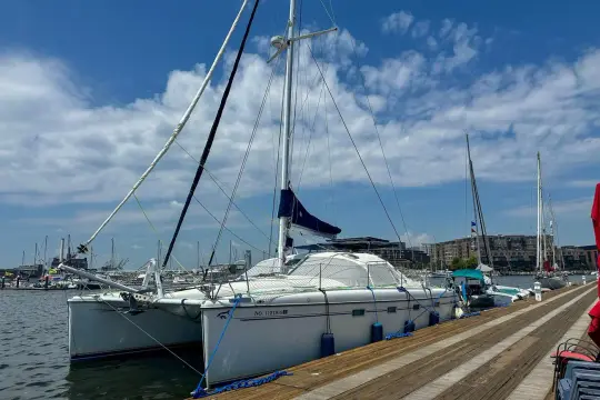 Privilege 435 Mystic