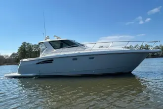 Thumbnail von Tiara Yachts 3600 Sovran Salina
